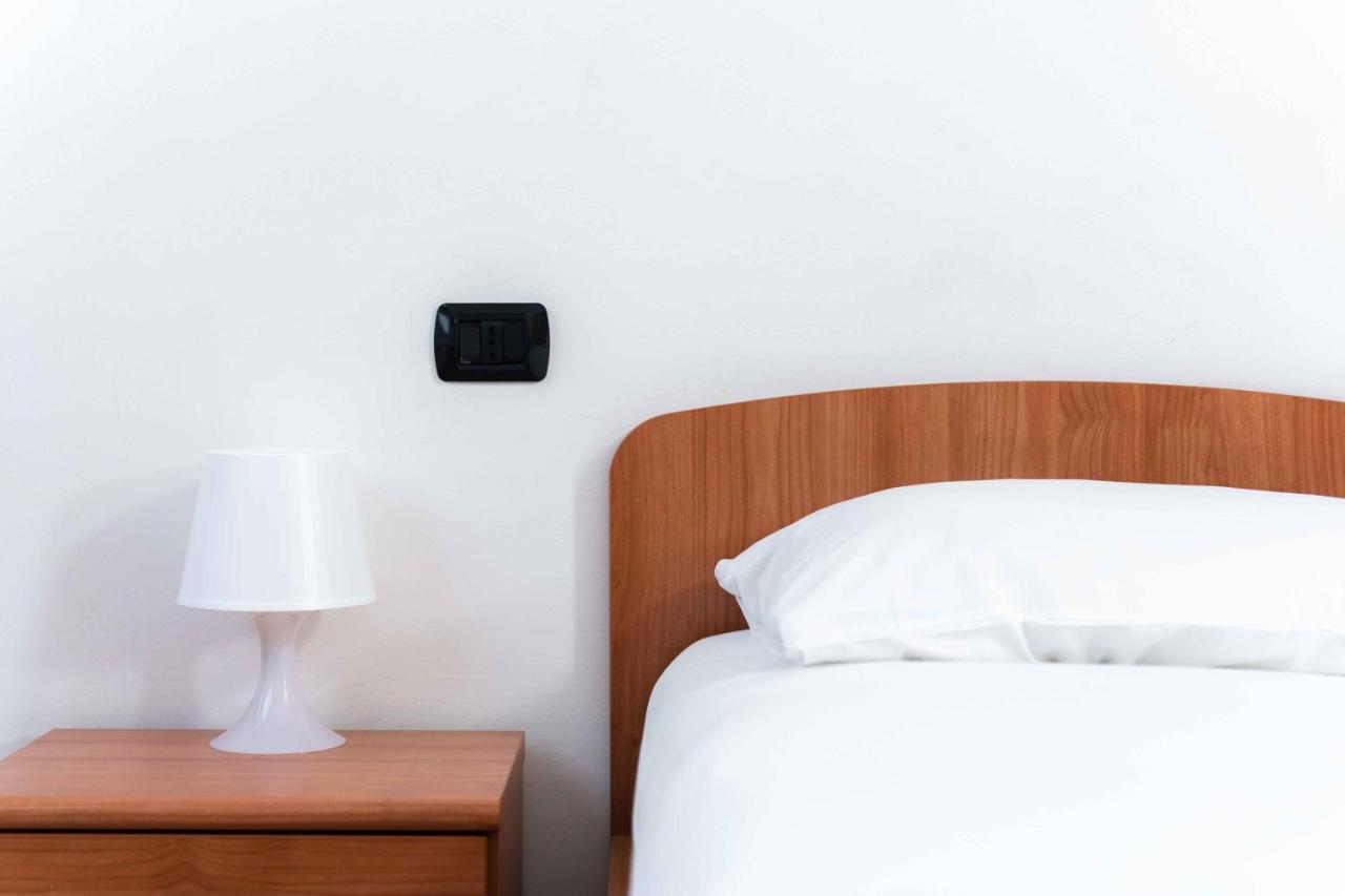 Wayco Rooms Lipomo Extérieur photo